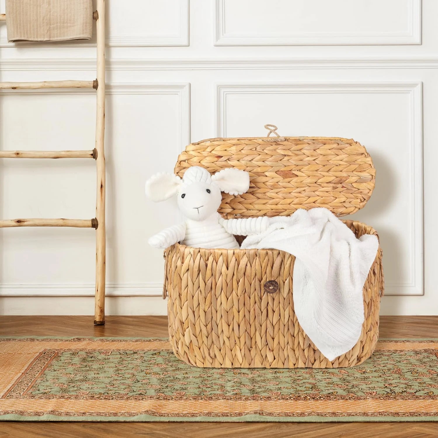 Water Hyacinth Toilet Paper Basket with Lid – Holds 6 Rolls